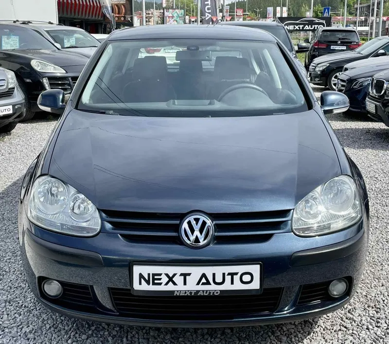 Volkswagen Golf 1.9TDI 105HP Image 2